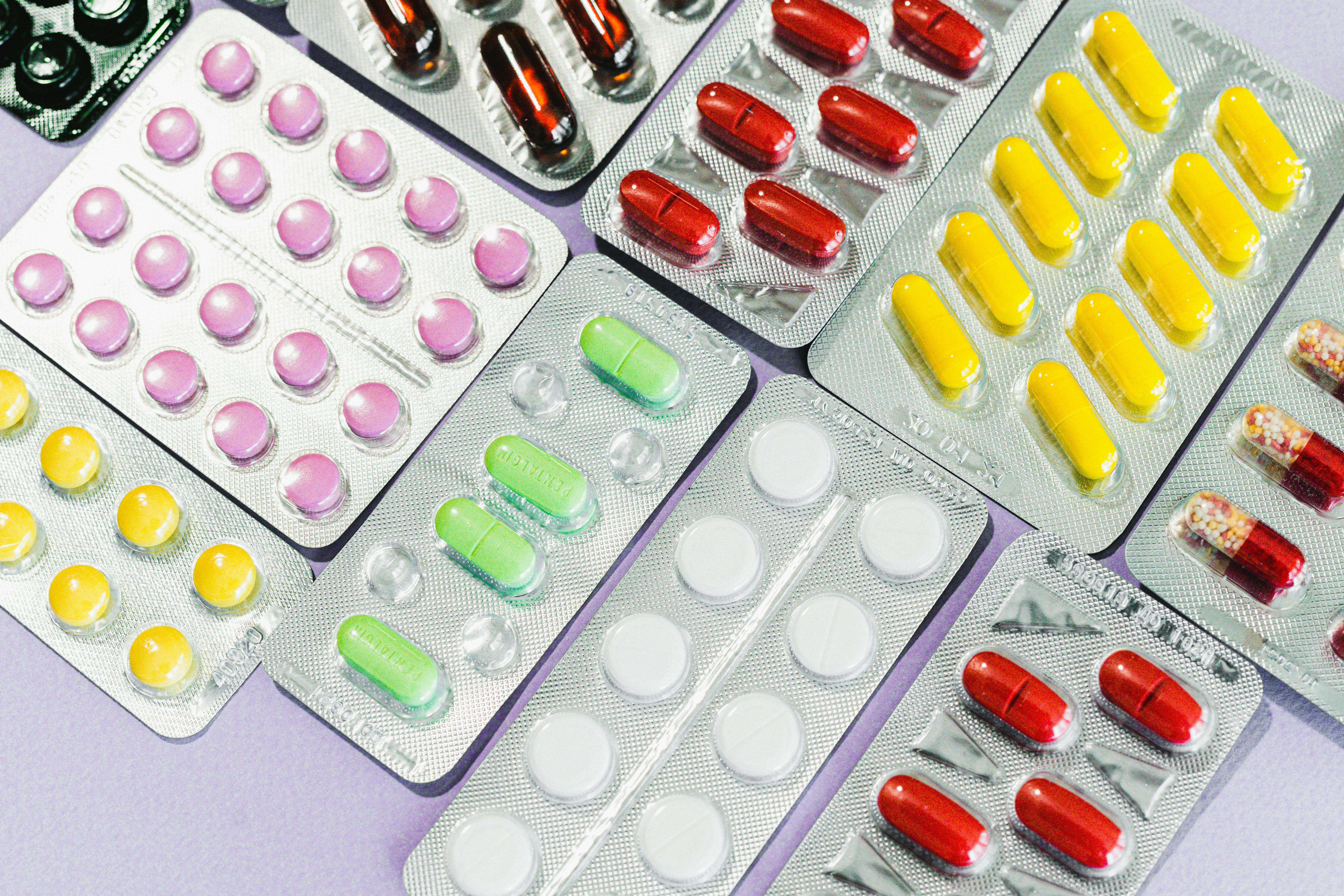 a variety of secure packages for different industries like pharmaceuticals and food, featuring clean design and the colors #3CB4E5 and #0A5776. - secure packaging solutions a variety of secure packages for different industries like pharmaceuticals and food, featuring clean design and the colors #3CB4E5 and #0A5776. - secure packaging solutions